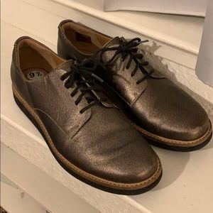 Like new Clark’s women 9.5